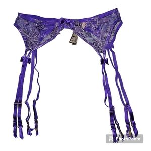 Victoria's Secret Garter Belt